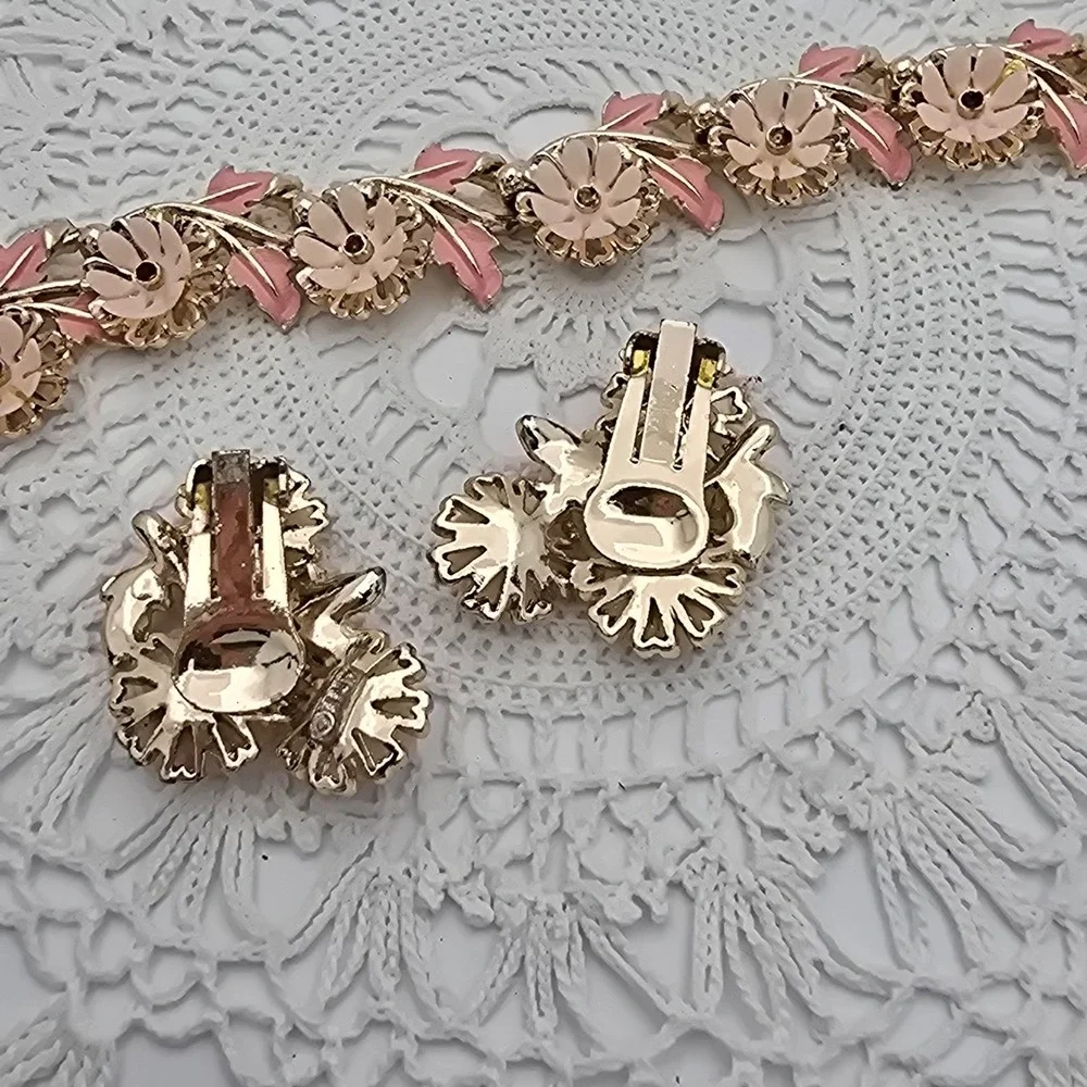 Arthur Pepper Pink Flower Bracelet Earrings Set ART Soft Plastic Rhinestones
